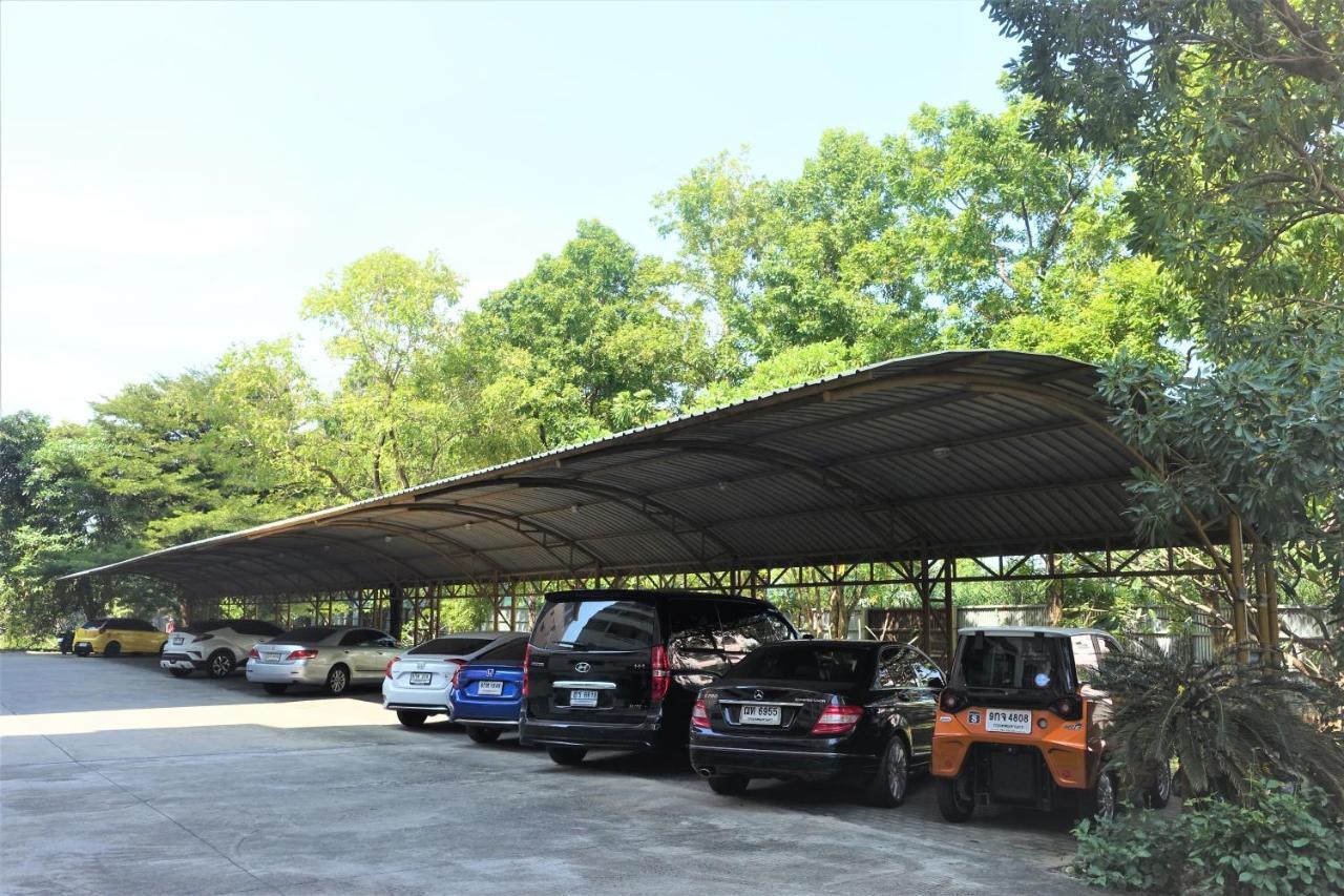 The Park Bangyai Residence Ban Bang Yai  Bagian luar foto
